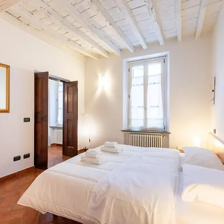 Guesthost - Piazza San Bartolomeo Bright&comfy X4 Apartment