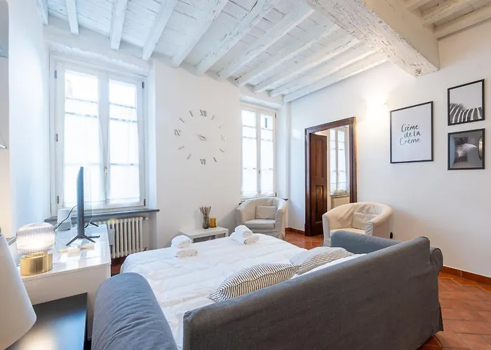 Apartamento Guesthost - Piazza San Bartolomeo Bright&comfy X4