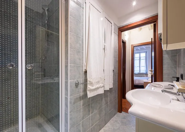 Guesthost - Piazza San Bartolomeo Bright&comfy X4 *