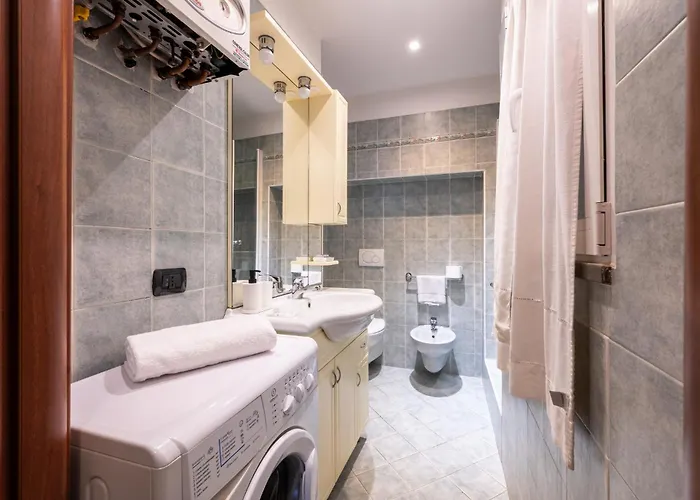 Guesthost - Piazza San Bartolomeo Bright&comfy X4 *